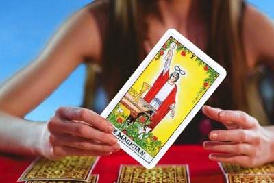 The Secrets of Reading Tarot