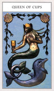 Queen of Cups in the deck Renaissance Tarot Modern